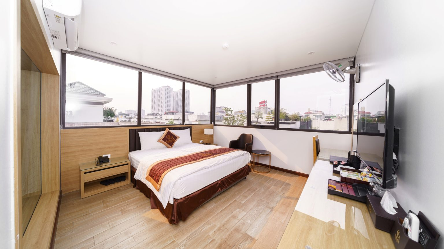 Bạn có thể đặt phòng tại Lam Anh hotel bằng nhiều cách khác nhau